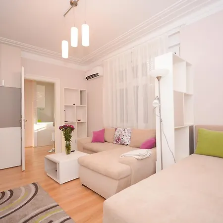 Apartment Mina Belgrade Exterior photo