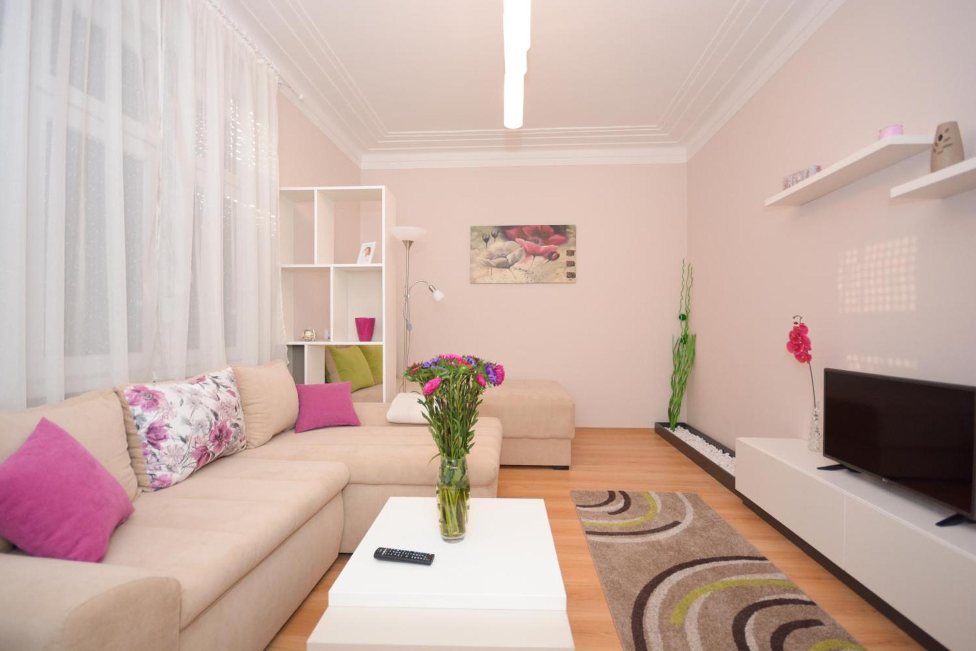 Mina Apartment